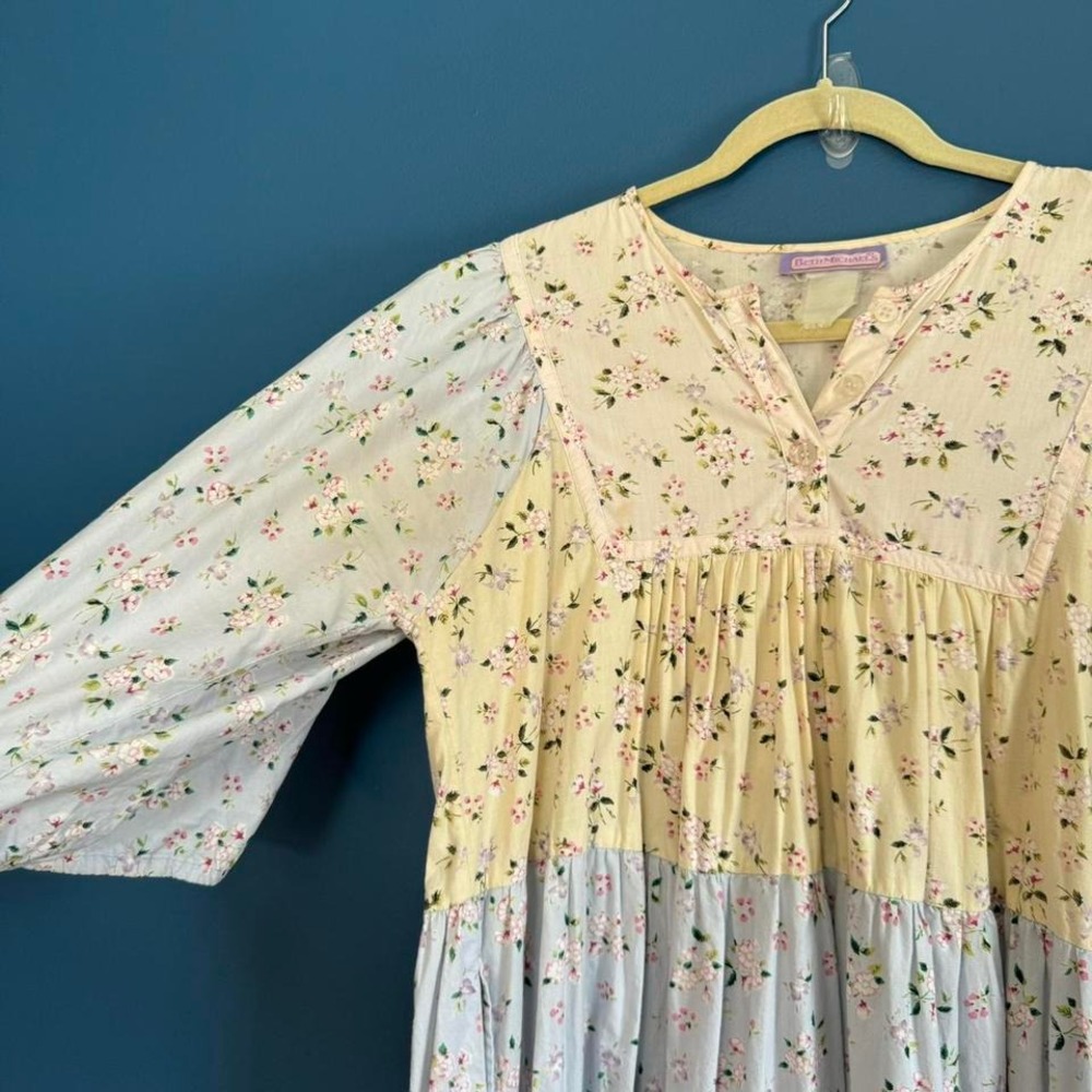 Vintage 90s Tiered Dress Women's Size Medium Pastel Beth Michaels Floral Hippie - Picture 3 of 8
